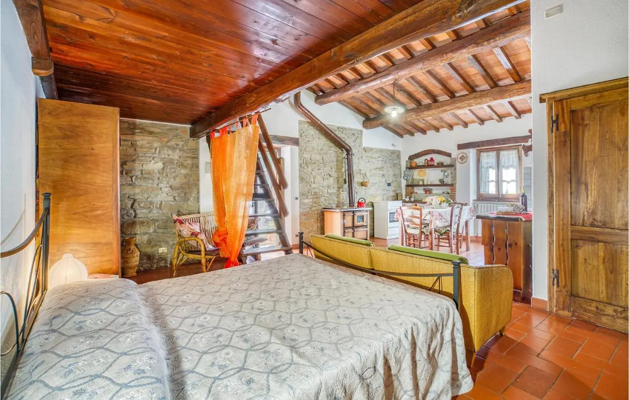5 Bedroom Beautiful Home In カスティリオーン・フィオレンティーノ 別荘