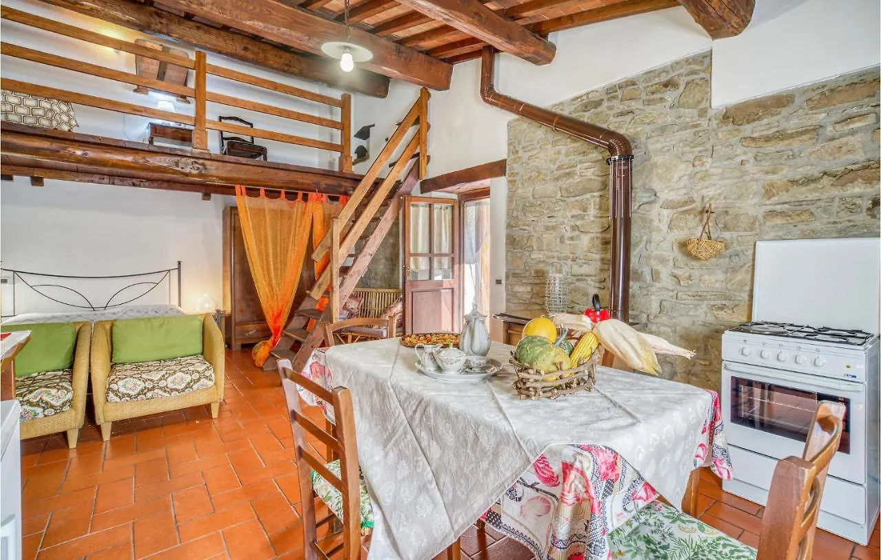 5 Bedroom Beautiful Home In カスティリオーン・フィオレンティーノ 0*,  イタリア